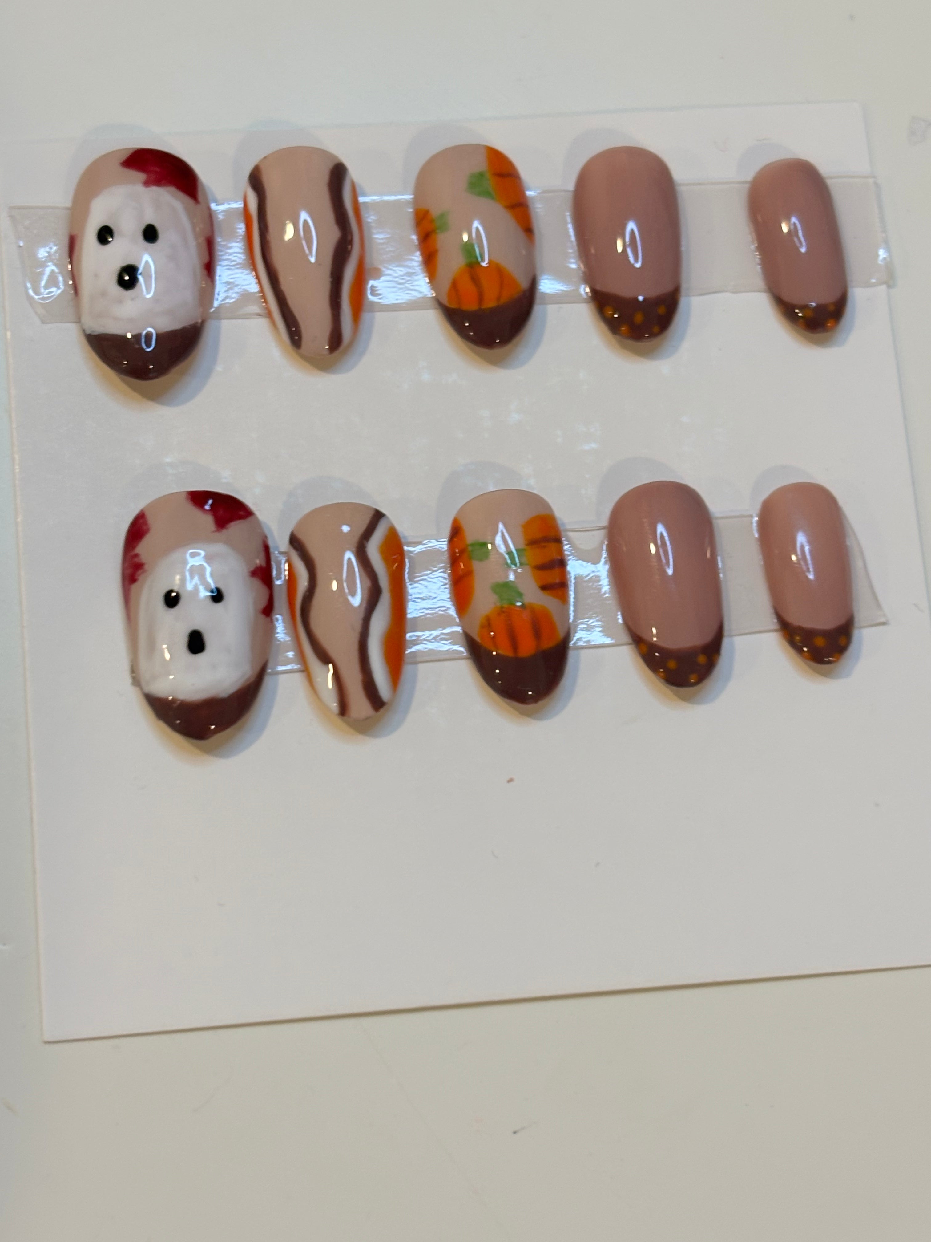 Cute fall ghost fall/ Thanksgiving pumpkin nails!